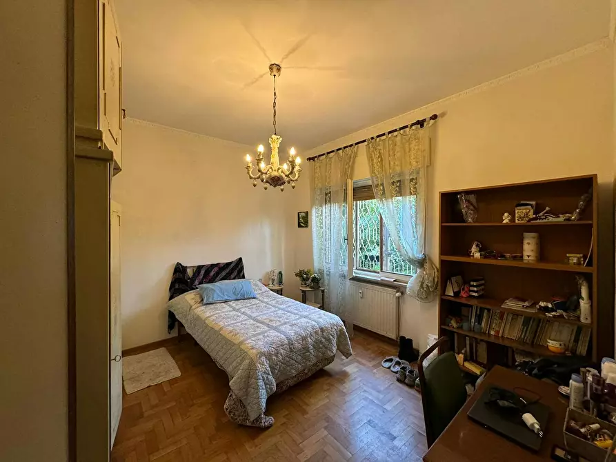 Immagine 3 di Camera in affitto  in Via Claudio Achillini a Roma