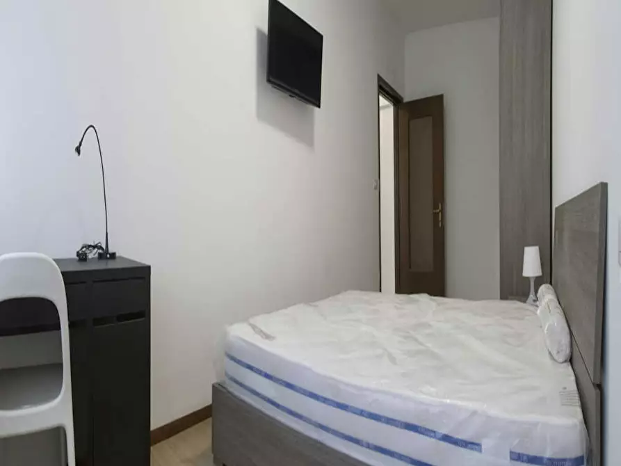Immagine 3 di Camera in affitto  in Via Soperga a Milano