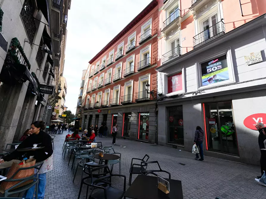 Immagine 7 di Appartamento in affitto  in Calle del Postigo de San Martín a Madrid