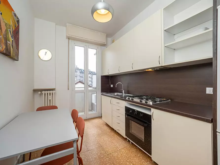 Immagine 2 di Camera in affitto  in Via Rembrandt a Milano