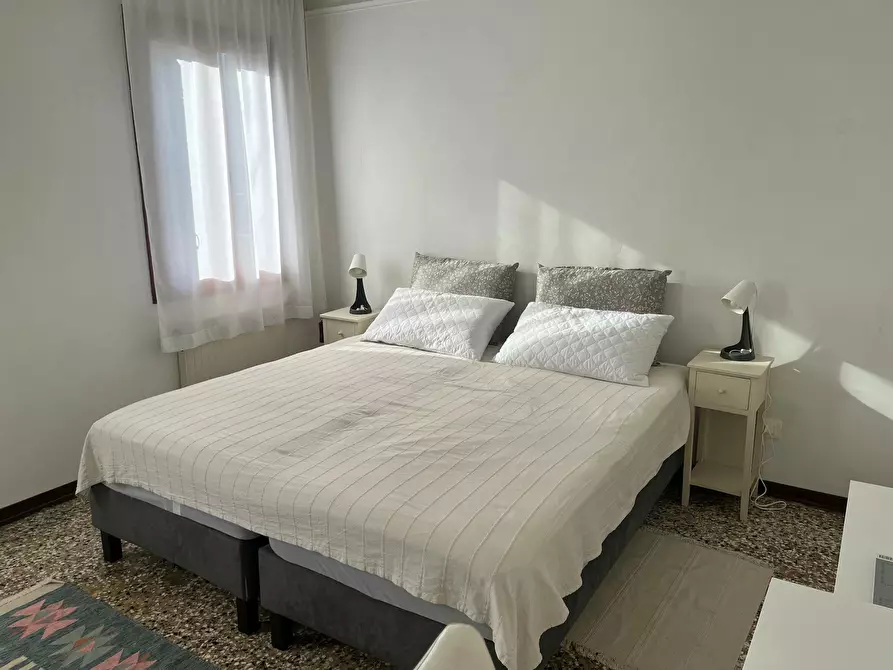 Immagine 7 di Appartamento in affitto  in Riva dei Schiavoni a Venezia