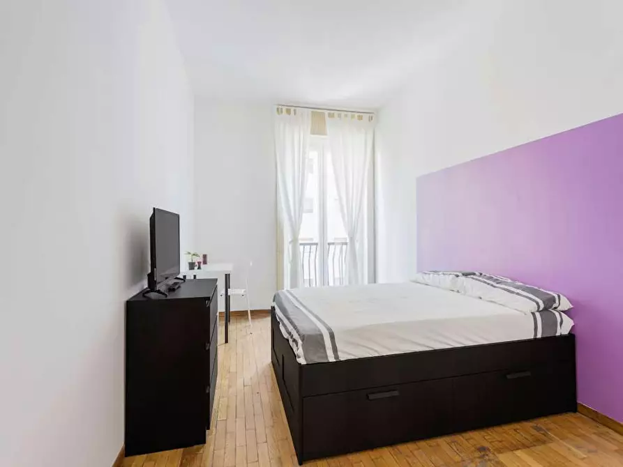 Immagine 1 di Camera in affitto  in Viale Tunisia a Milano