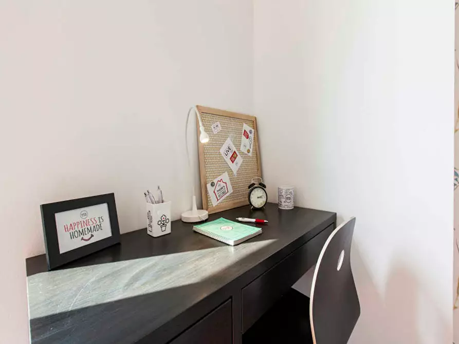 Immagine 8 di Camera in affitto  in Via Alessandro Astesani a Milano