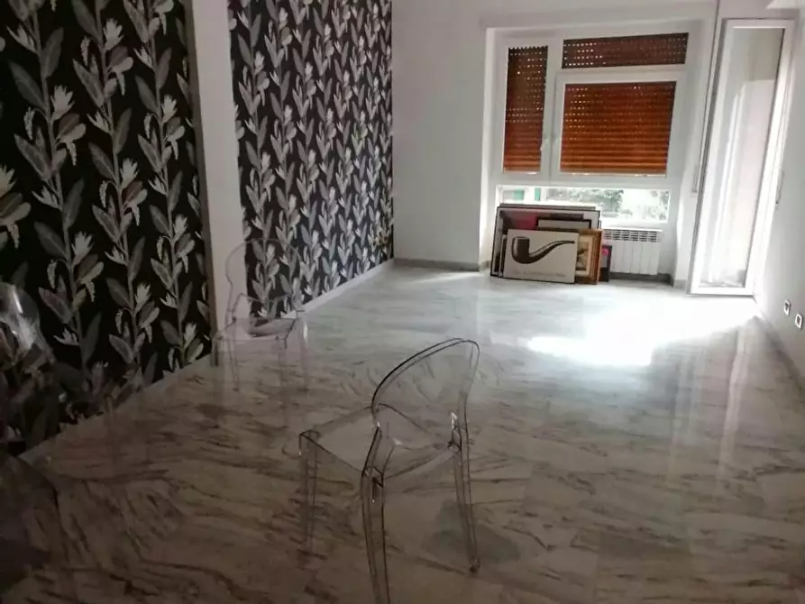 Immagine 1 di Camera condivisa in affitto  in Via Leonardo Greppi a Roma