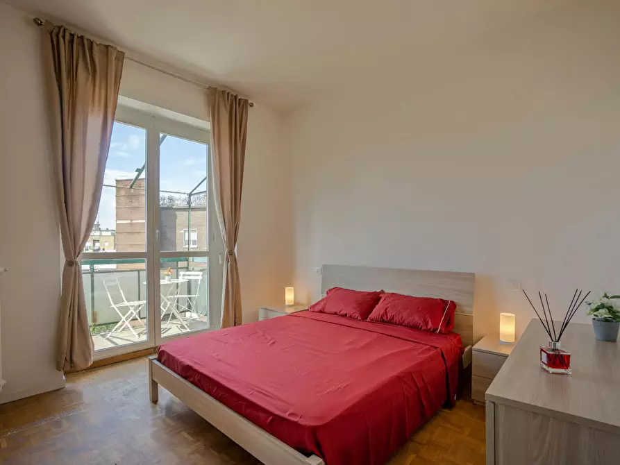 Immagine 3 di Camera in affitto  in Via dei Pioppi a Buccinasco