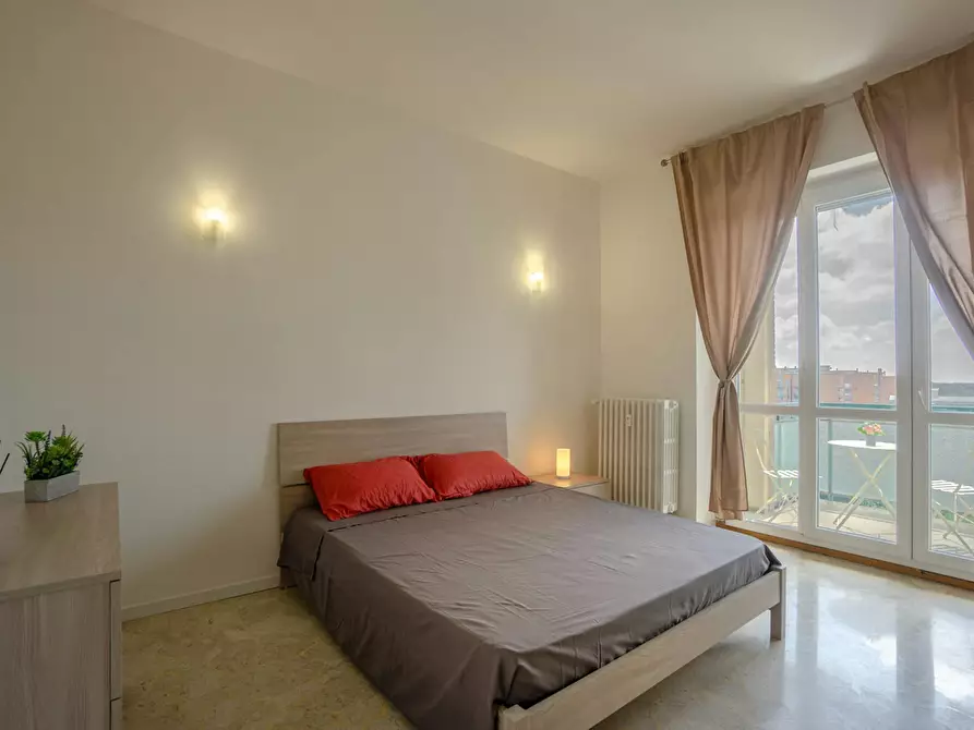 Immagine 5 di Camera in affitto  in Via dei Pioppi a Buccinasco