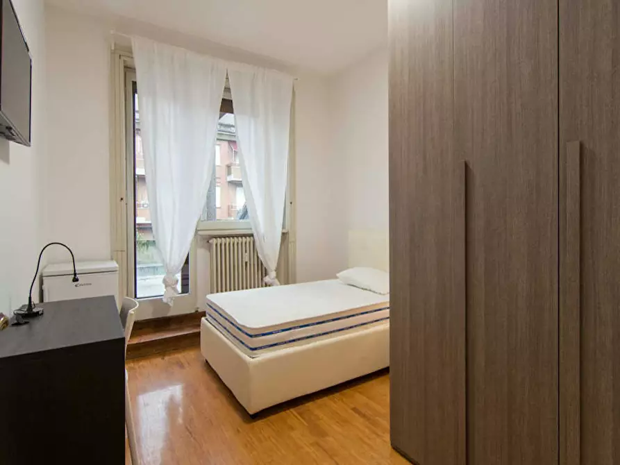 Immagine 4 di Camera in affitto  in Via Rodolfo Farneti a Milano