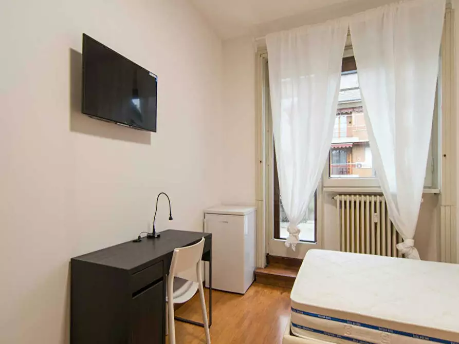 Immagine 8 di Camera in affitto  in Via Rodolfo Farneti a Milano