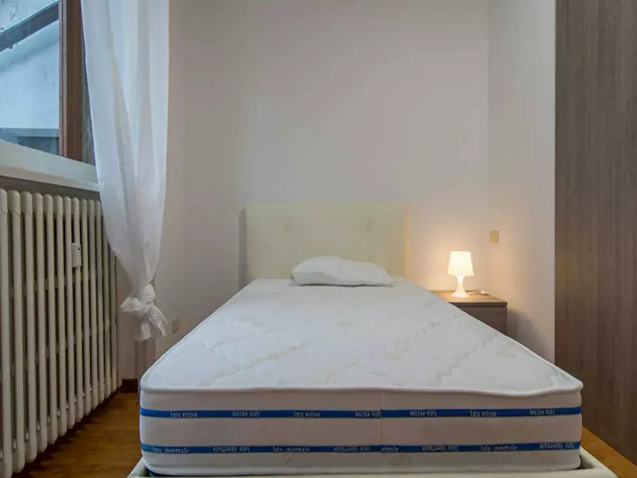 Immagine 1 di Camera in affitto  in Via Rodolfo Farneti a Milano