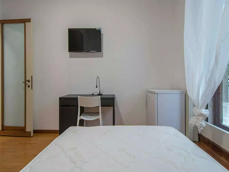 Immagine 7 di Camera in affitto  in Via Rodolfo Farneti a Milano