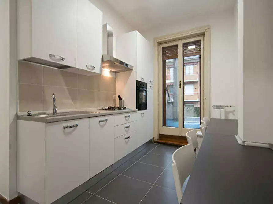 Immagine 10 di Camera in affitto  in Via Rodolfo Farneti a Milano