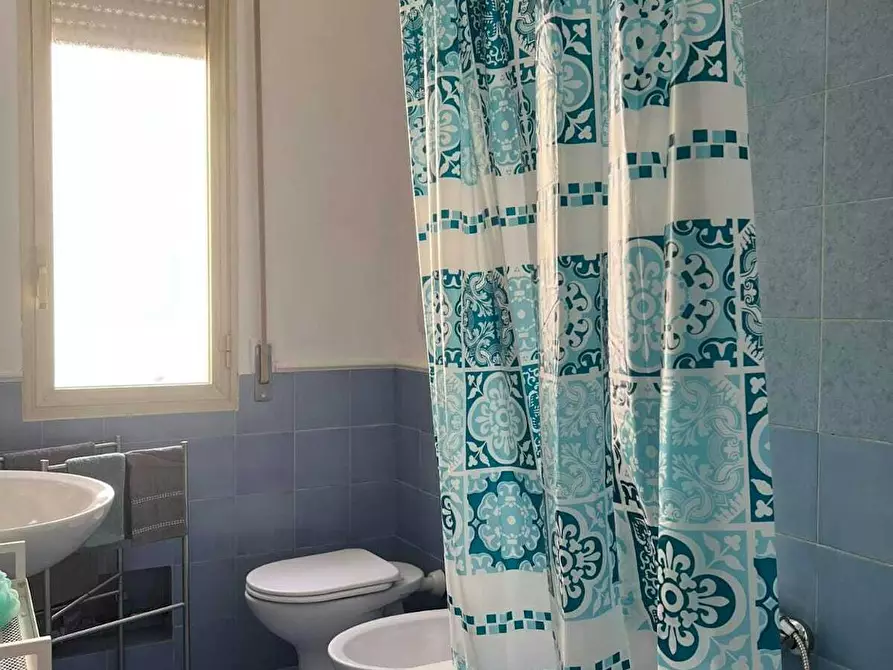 Immagine 6 di Camera in affitto  in Via Mario Bastia a Bologna