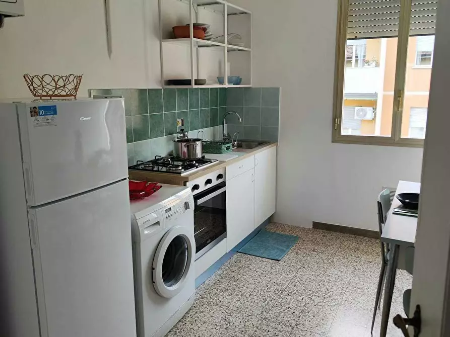 Immagine 5 di Camera in affitto  in Via Mario Bastia a Bologna