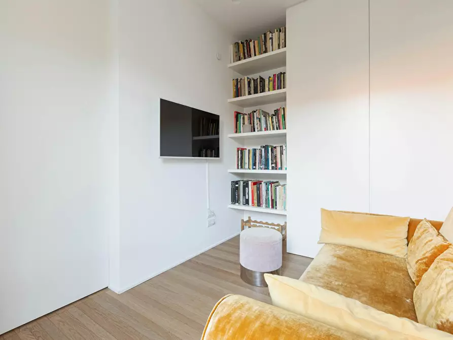 Immagine 8 di Appartamento in affitto  in Via Ciro Menotti a Milano