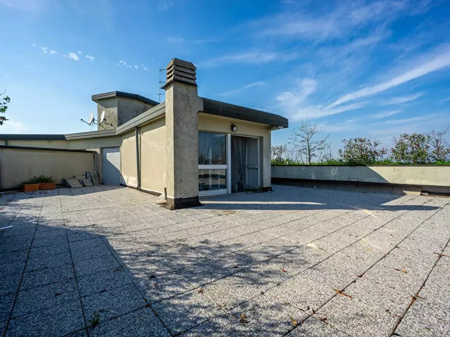 Immagine 6 di Camera in affitto  in Via dei Pioppi a Buccinasco