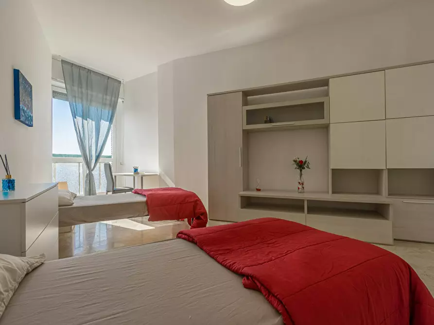 Immagine 2 di Camera in affitto  in Via dei Pioppi a Buccinasco