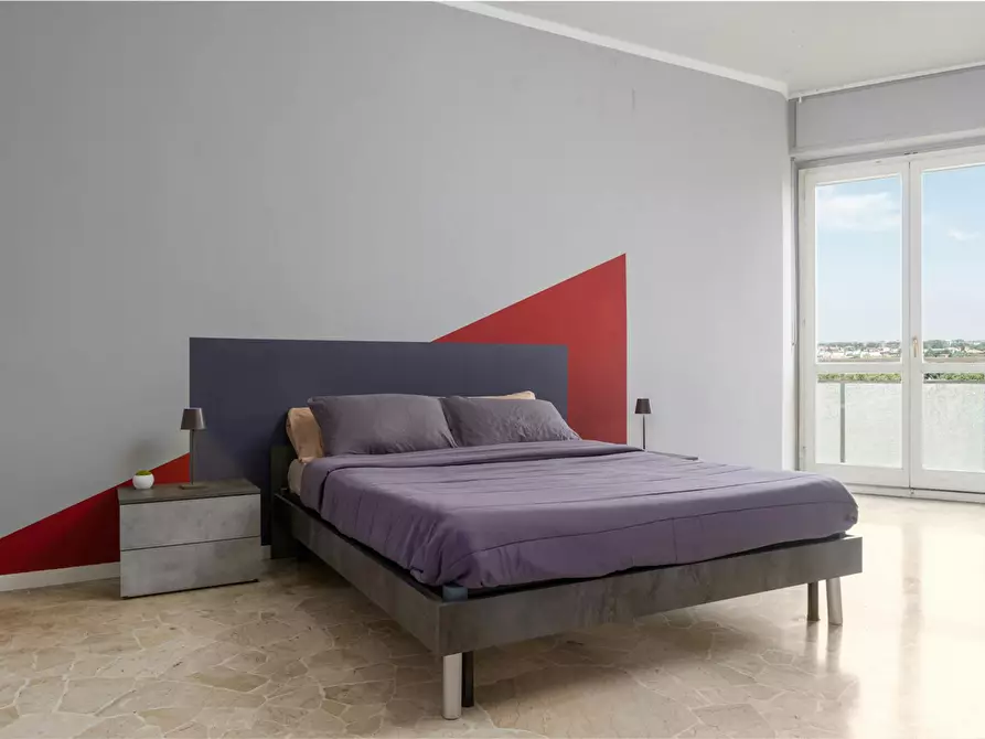 Immagine 2 di Camera in affitto  in Via dei Mandorli a Buccinasco