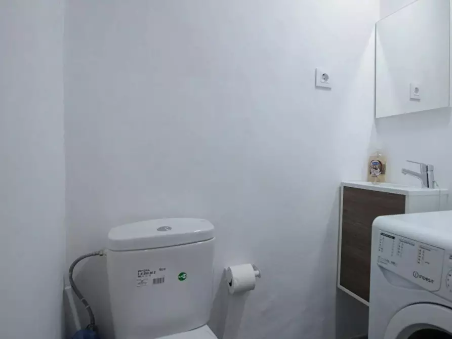 Immagine 8 di Camera in affitto  in Carrer de la Lluna a Barcelona