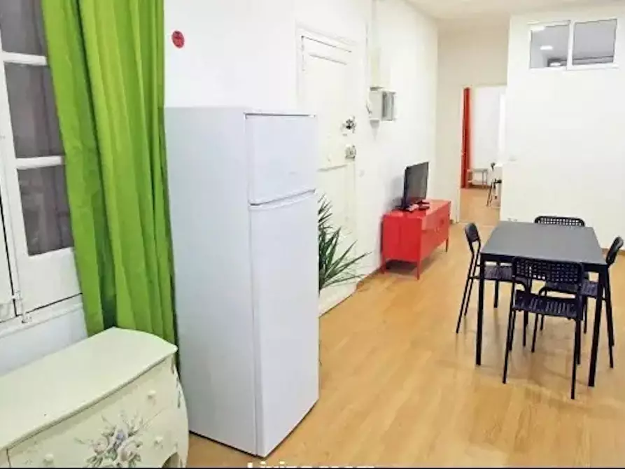 Immagine 5 di Camera in affitto  in Carrer de la Lluna a Barcelona