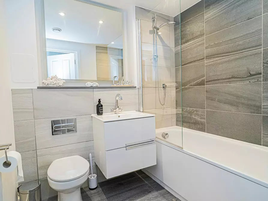 Immagine 5 di Appartamento in affitto  in Blackwall Lane a Greenwich