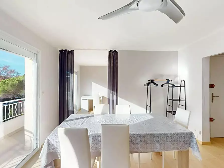 Immagine 1 di Appartamento in affitto  in Rue Claude Debussy a Le Pradet