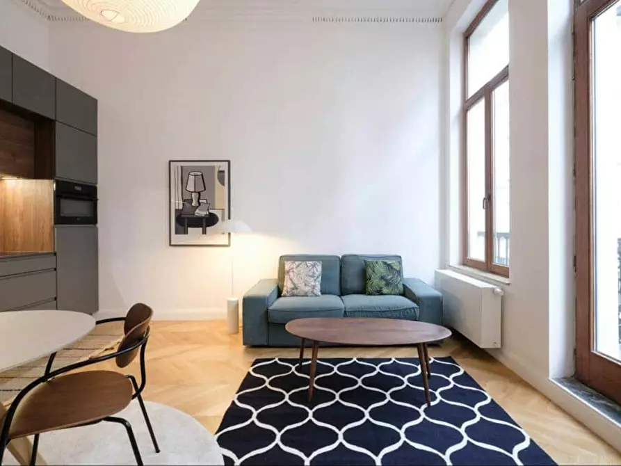 Immagine 4 di Appartamento in affitto  in Rue Duquesnoy a Bruxelles