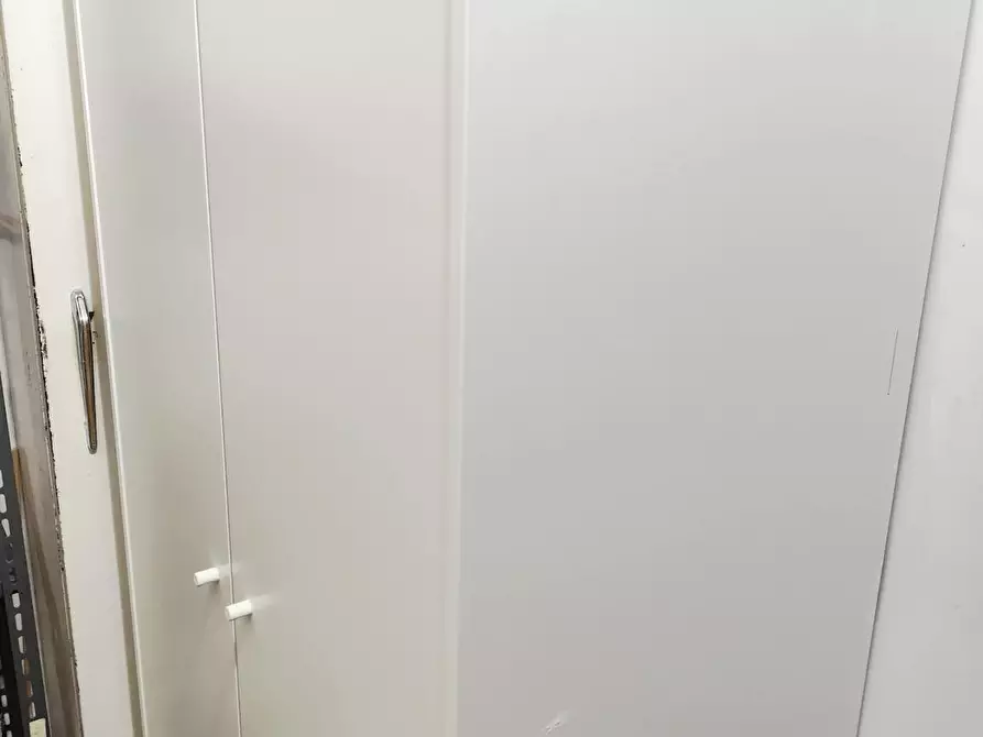 Immagine 8 di Camera in affitto  in Viale Pietro Pietramellara a Bologna