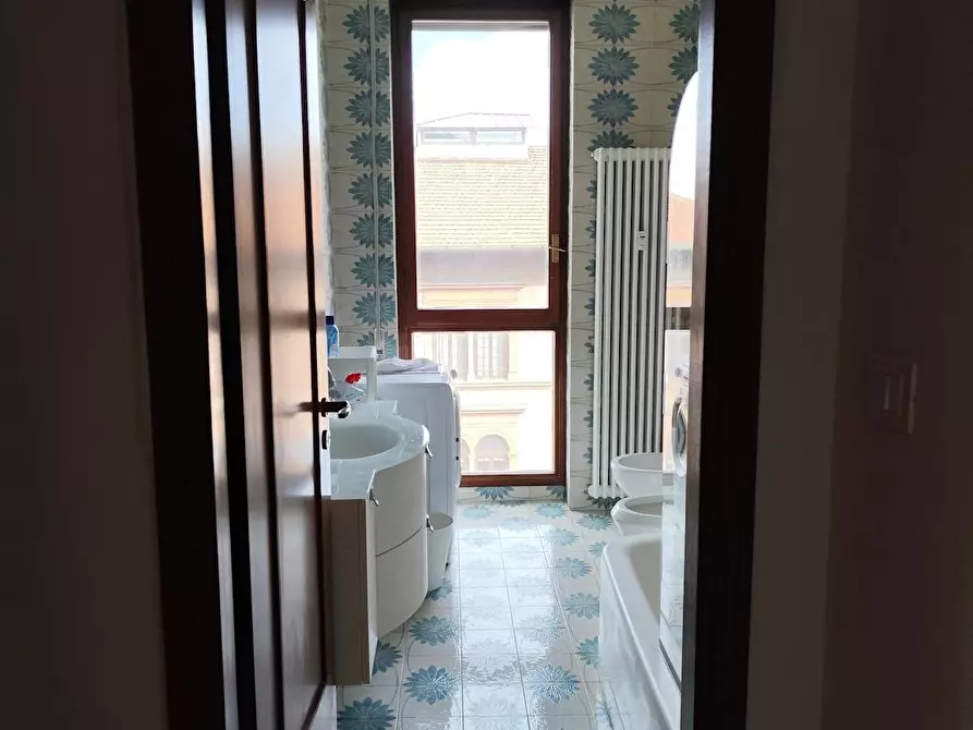 Immagine 9 di Camera in affitto  in Viale Pietro Pietramellara a Bologna