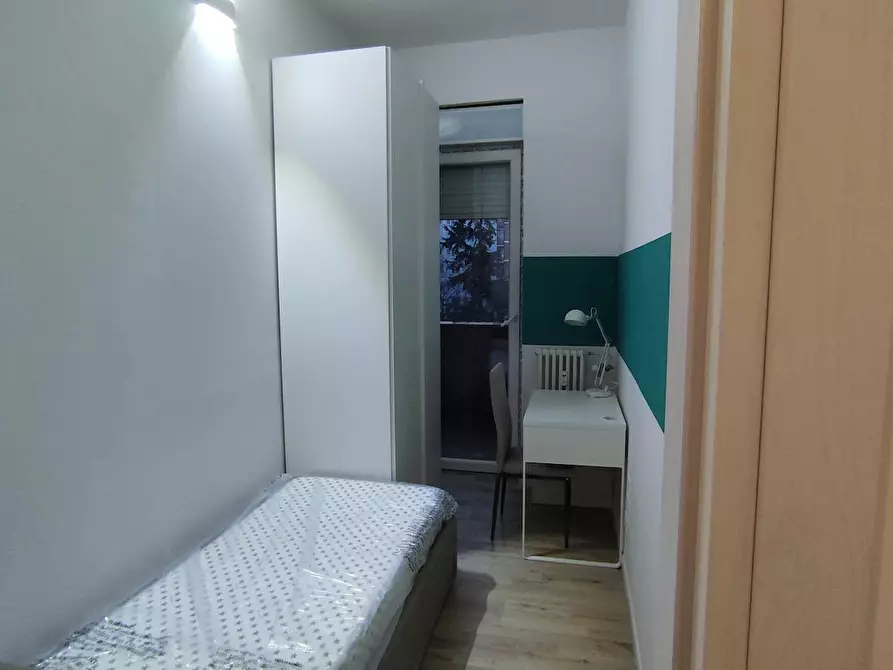 Immagine 2 di Camera in affitto  in Viale Pietro Pietramellara a Bologna