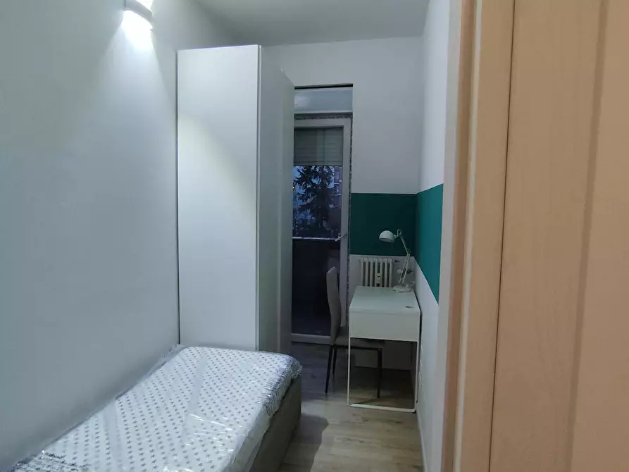 Immagine 3 di Camera in affitto  in Viale Pietro Pietramellara a Bologna