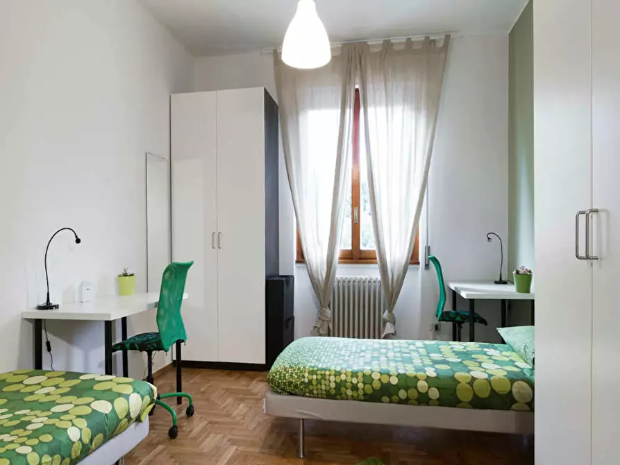 Immagine 7 di Camera in affitto  in Viale Famagosta a Milano