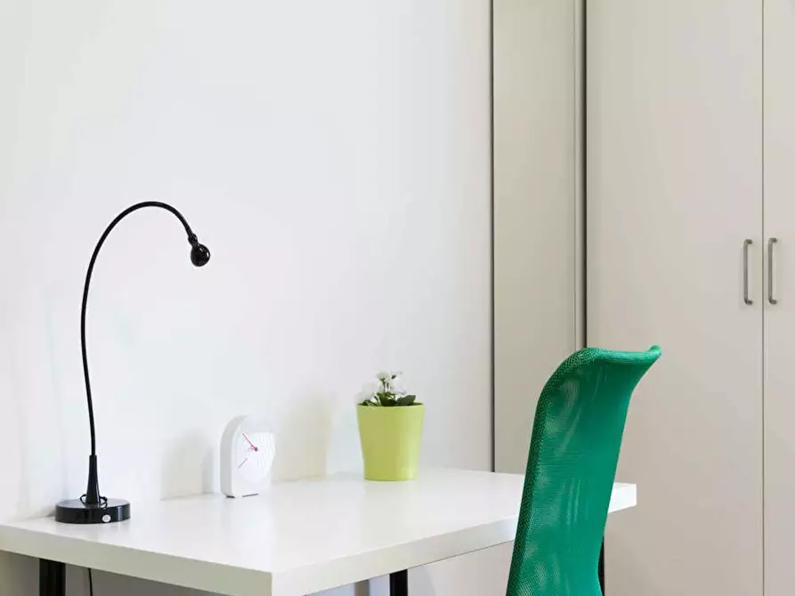 Immagine 9 di Camera in affitto  in Viale Famagosta a Milano