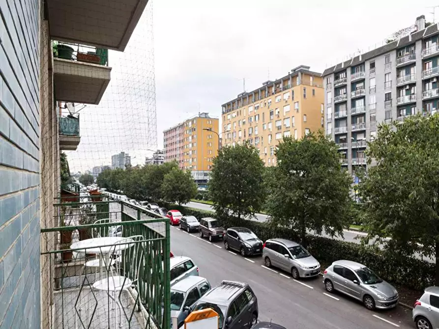 Immagine 9 di Camera in affitto  in Viale Famagosta a Milano