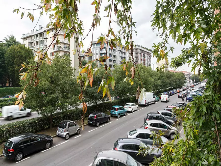 Immagine 8 di Camera in affitto  in Viale Famagosta a Milano