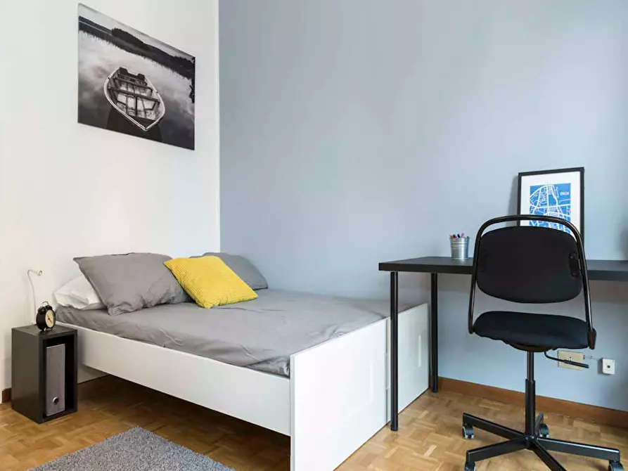 Immagine 2 di Camera in affitto  in Via dei Mandorli a Buccinasco