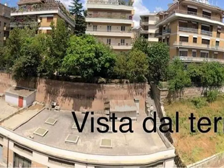 Immagine 5 di Camera condivisa in affitto  in Via Annone a Roma