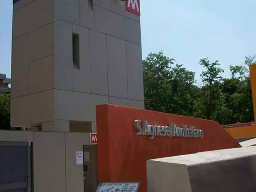 Immagine 6 di Camera condivisa in affitto  in Via Annone a Roma