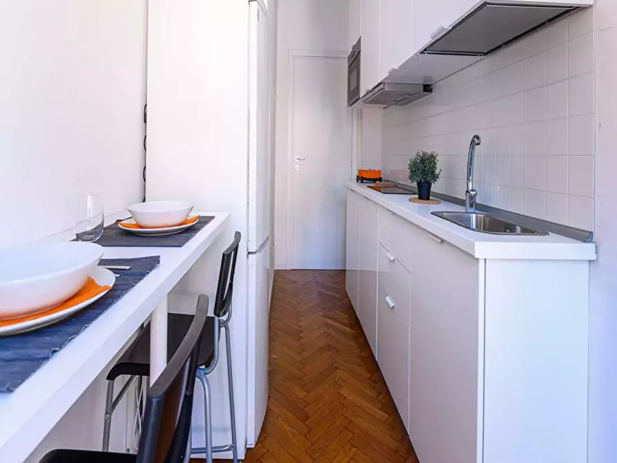 Immagine 4 di Camera in affitto  in Via Felice Casati a Milano