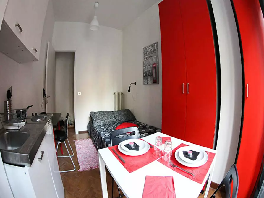 Immagine 2 di Camera in affitto  in Via Felice Casati a Milano