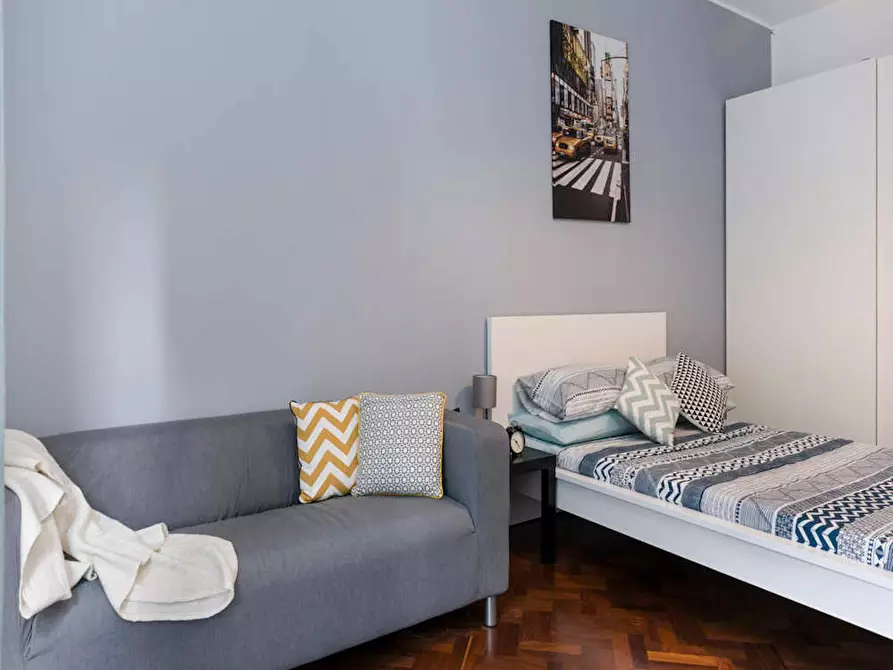 Immagine 7 di Camera in affitto  in Viale Giovanni Vicini a Bologna