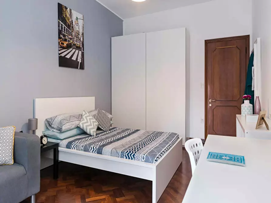 Immagine 6 di Camera in affitto  in Viale Giovanni Vicini a Bologna