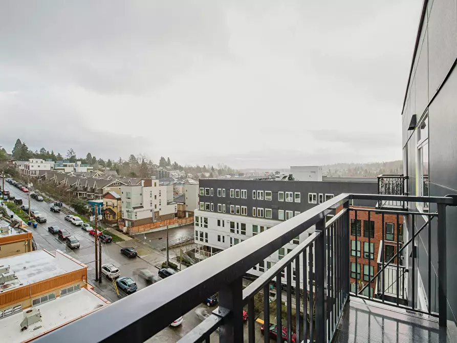 Immagine 6 di Appartamento in affitto  in Rainier Avenue South a Messina