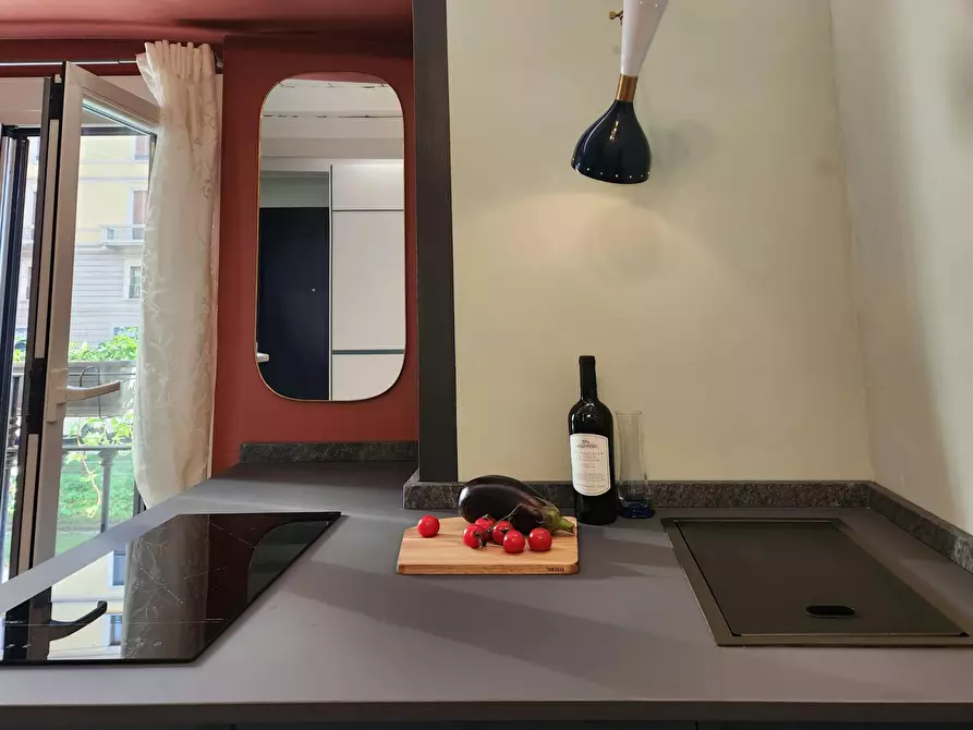 Immagine 6 di Appartamento in affitto  in Viale Piave a Milano