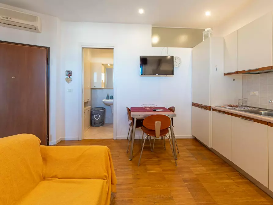 Immagine 2 di Appartamento in affitto  in Viale Angelo Masini a Bologna