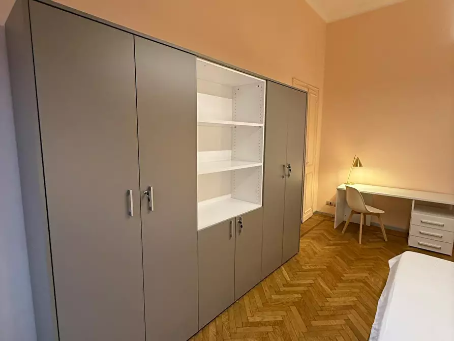 Immagine 9 di Camera in affitto  in Corso Re Umberto a Torino