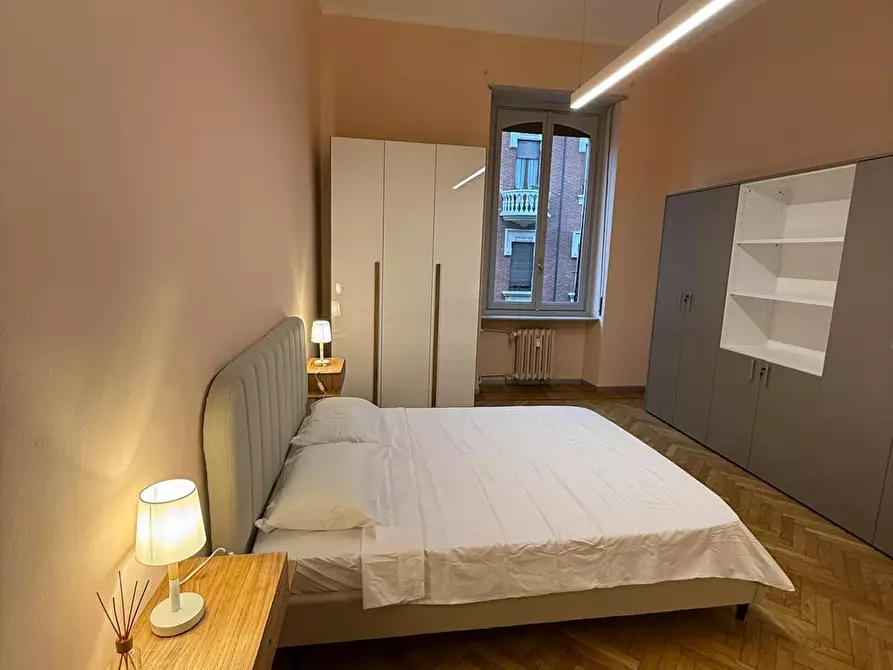 Immagine 6 di Camera in affitto  in Corso Re Umberto a Torino