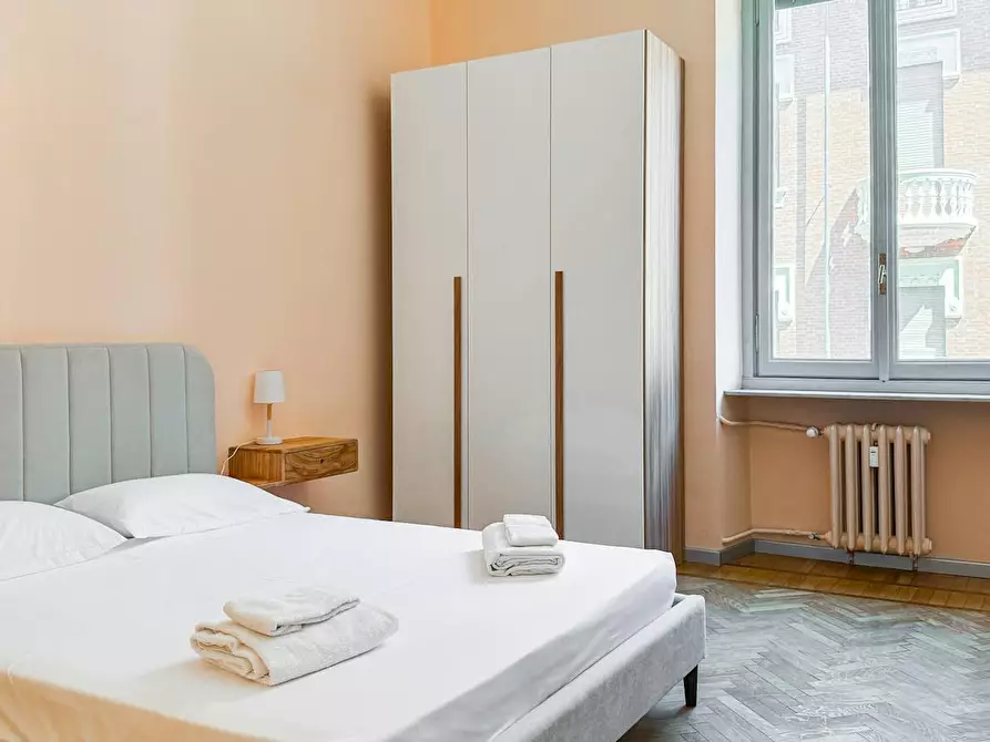 Immagine 2 di Camera in affitto  in Corso Re Umberto a Torino