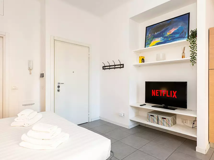 Immagine 8 di Appartamento in affitto  in Via Vigevano a Milano