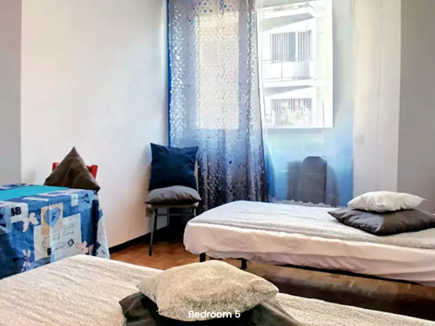 Immagine 2 di Camera condivisa in affitto  in Via Ferrante Aporti a Milano