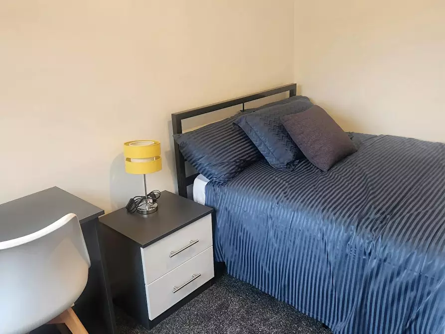 Immagine 2 di Casa indipendente in affitto  in Hammond Street a Norton